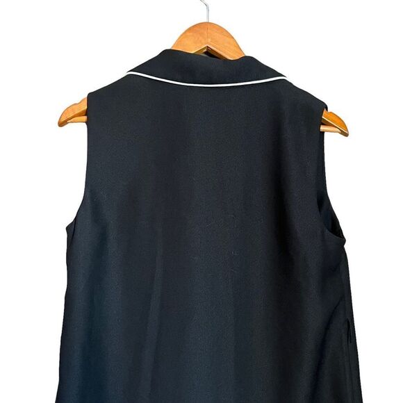 3 for $30! Forever 21 black sleeveless blazer - Picture 4 of 6